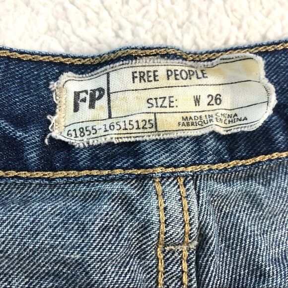 FREE PEOPLE DENIM SHORTS DISTRESSED LACE TRIM - Picture 6 of 9